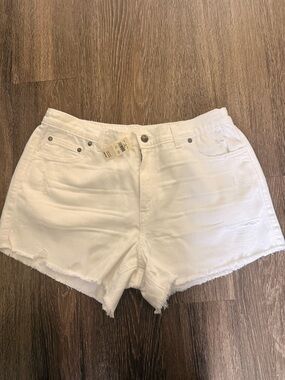 aerie White Frayed Hem Denim Shorts